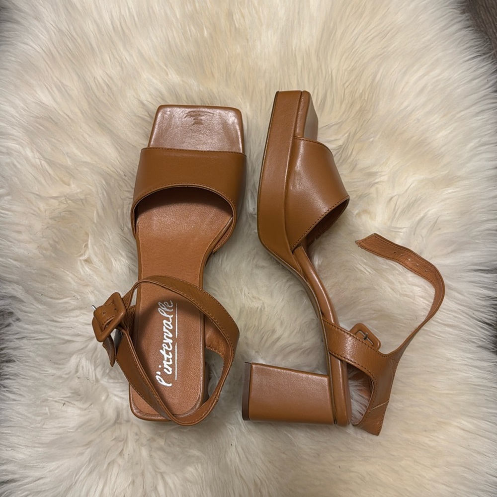 L'INTERVALLE Cognac Brown Block Heel Sandals